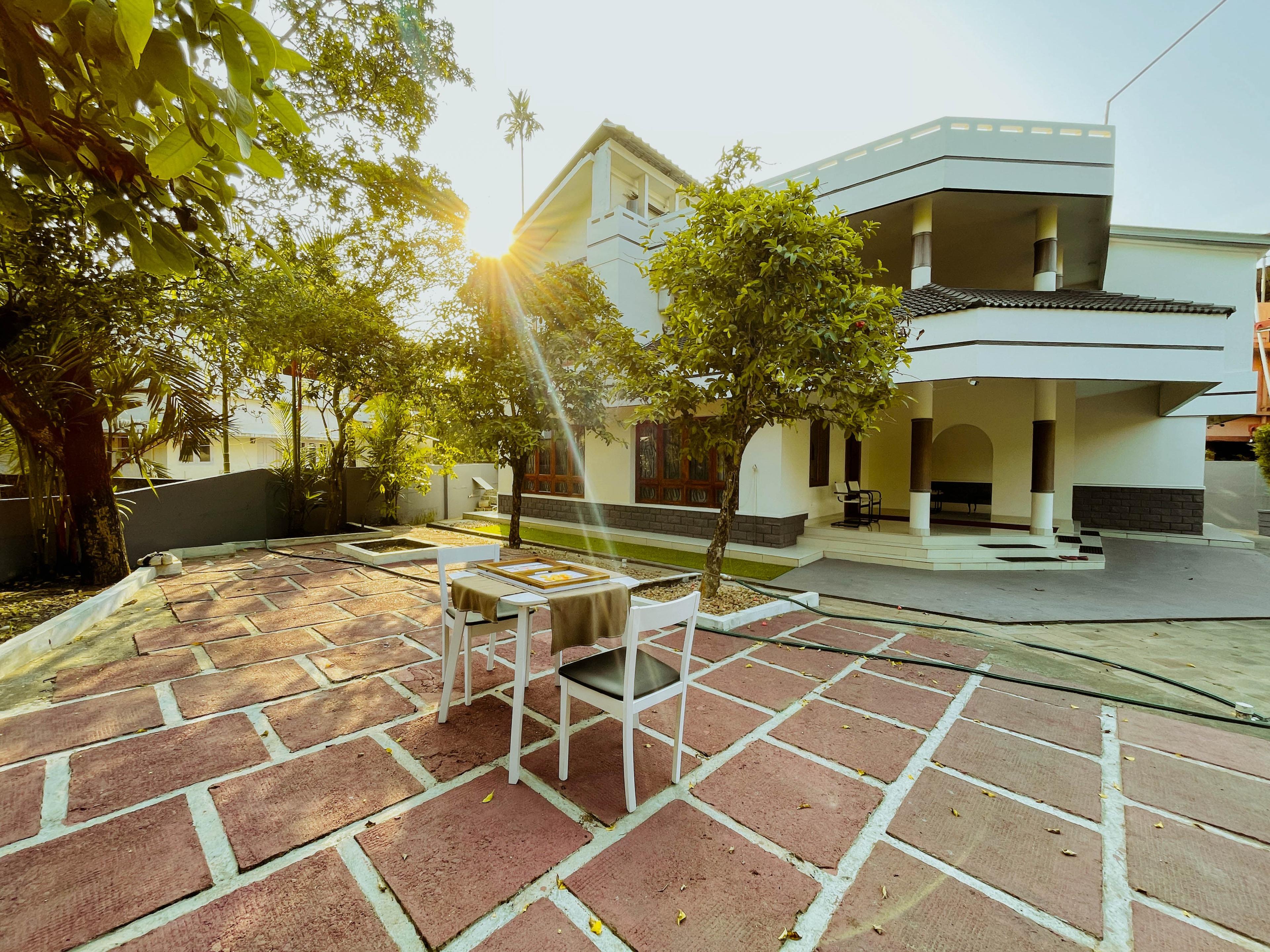 Exterior view of Upavan Villa - A serene homestay in Aluva